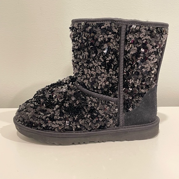 UGG‎ Sequin Kids Boots | Size 4 - Picture 3 of 7